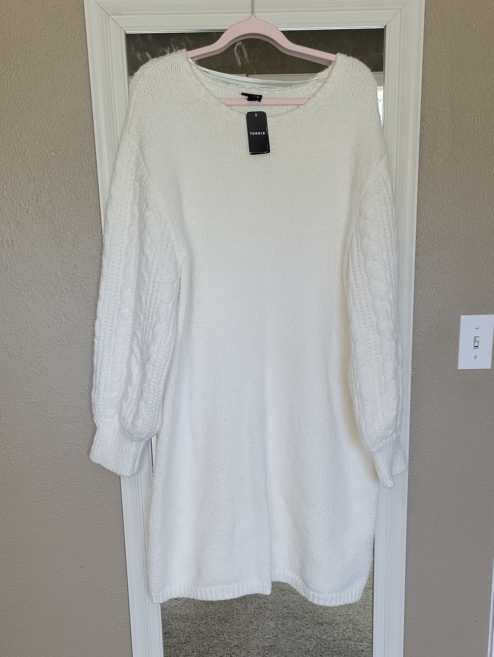 NWT-Torrid White Cable-Sleeve Knit Dress 3x
